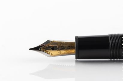Stylo plume MONTBLANC. Edition limitée Lorenzo...