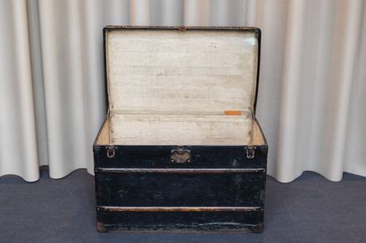LOUIS VUITTON - Circa 1920
Malle de voyage...
