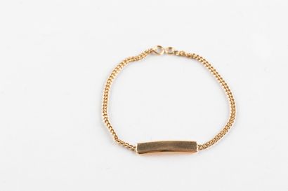 Unengraved baby ID in yellow gold. No clasp....