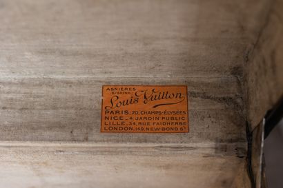 LOUIS VUITTON - Circa 1920
Malle de voyage...