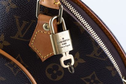LOUIS VUITTON
Sac Elipse, petit modèle en...