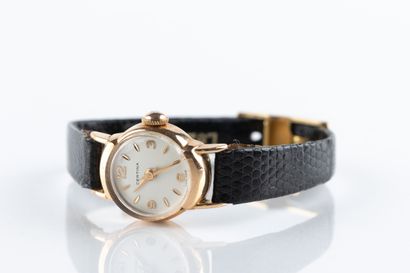 CERTINA, - vers 1960/65. 
Montre bracelet...