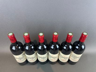 12 btls Château Saint-Georges 2005 - Saint-Georges...