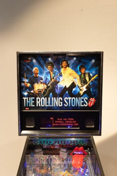 STERN PINBALL
Rolling Stones-themed pinball...