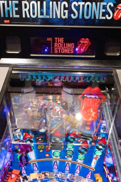 STERN PINBALL
Rolling Stones-themed pinball...