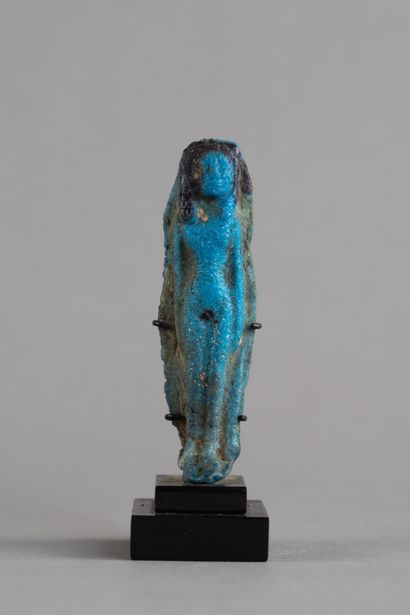 Statuette of a nude concubine with her arms...
