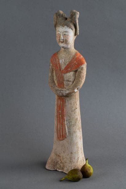 CHINE - STYLE TANG
Statuette de dame de cour...