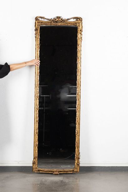 Rectangular mirror with a gilded wooden frame...