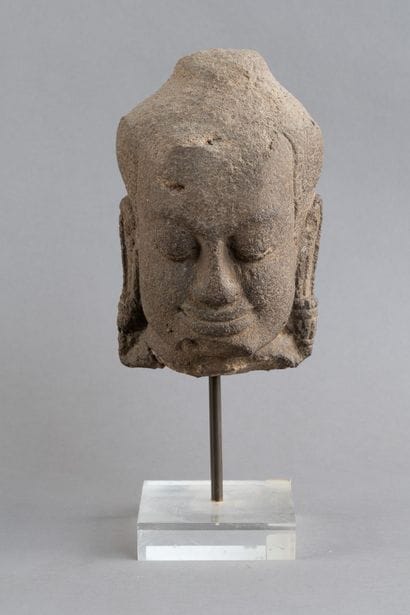 CAMBODGE - STYLE KHMER
Tête de bouddha en...