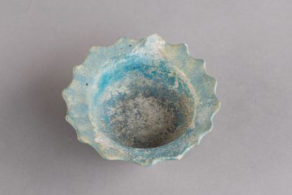 Small bowl with scalloped edges, made of...
