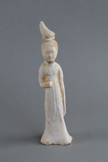 CHINE - STYLE TANG
Statuette de dame de cour...