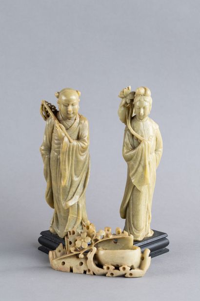 CHINE - XXe siècle
Couple d'immortels debout...