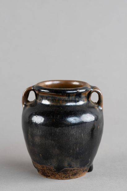 CHINE - Dynastie MING (1368 - 1644)
Petit...