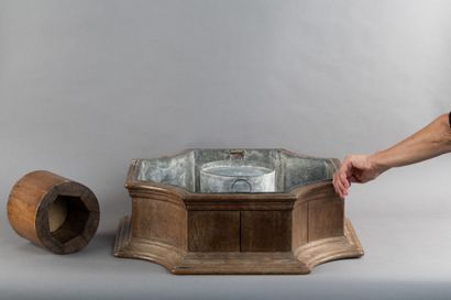 Oak chiller with four molded sides and quarter-circle...