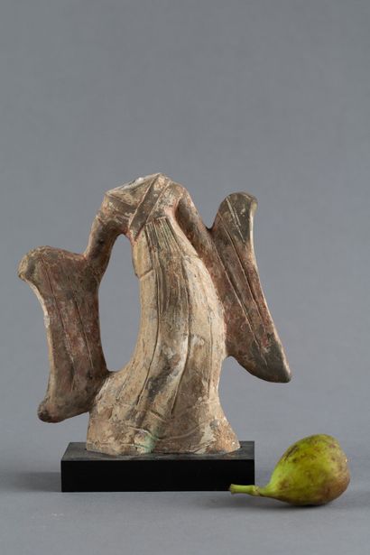 CHINE - Dynastie WEI (386 - 557 ap. JC)
Statuette...