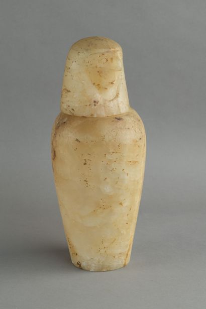 Vase canope couvert d’un bouchon en forme...