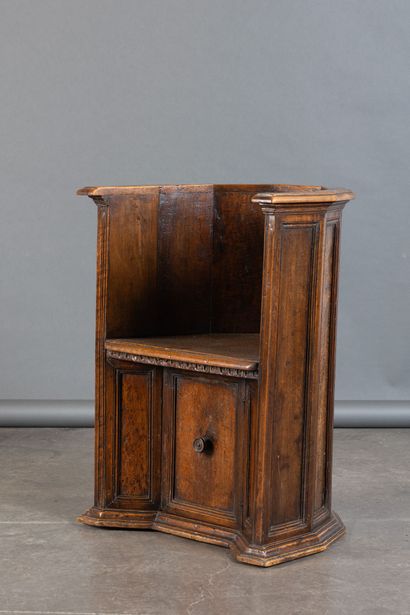 Wicker armchair with molded panels, “Sedille...
