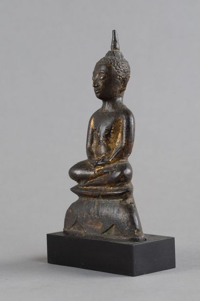 THAILANDE - XVIIe/XVIIIe siècle
Petite statuette...