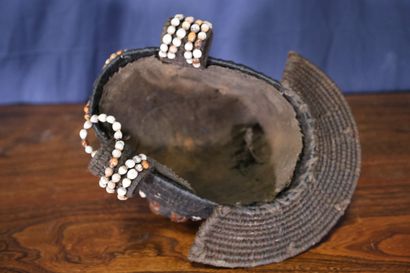 Helmet-wig. Wicker and seashells. Dimensions:...