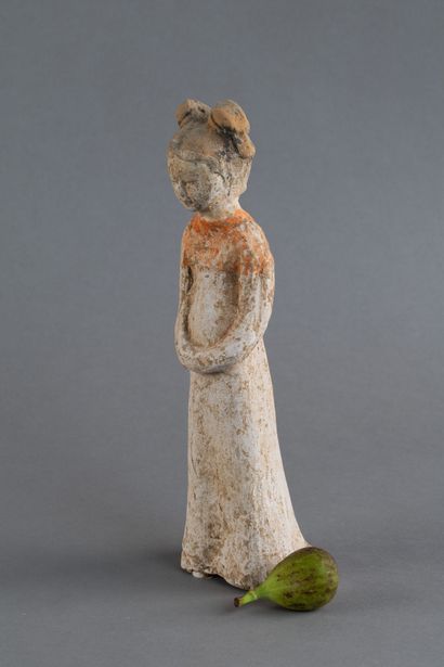 CHINE - STYLE TANG
Statuette de dame de cour...