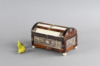 Box with a domed lid made of tortoiseshell,...