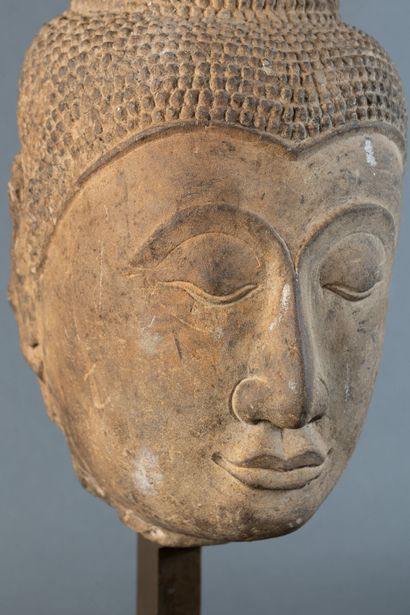THAILANDE - XXe siècle
Grande tête de bouddha...