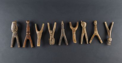 Set of Potomo Waka pieces including: 
- Slingshot...