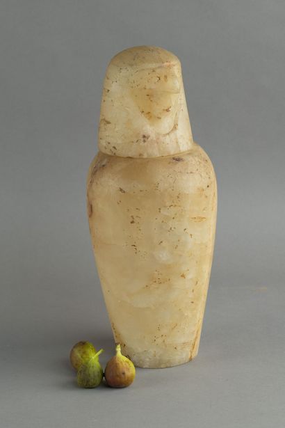 Vase canope couvert d’un bouchon en forme...