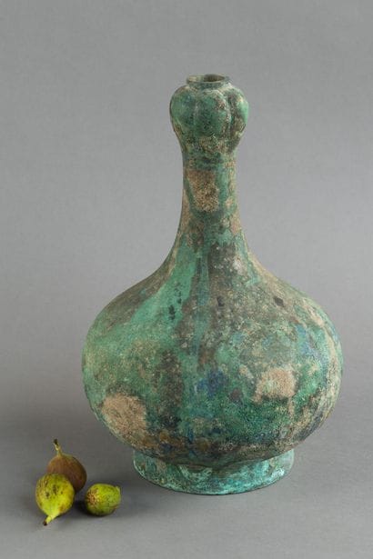 CHINE - STYLE HAN
Vase de forme 'suantouping'...