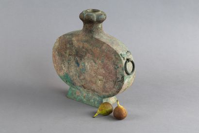 CHINE - STYLE HAN
Gourde avec col en forme...