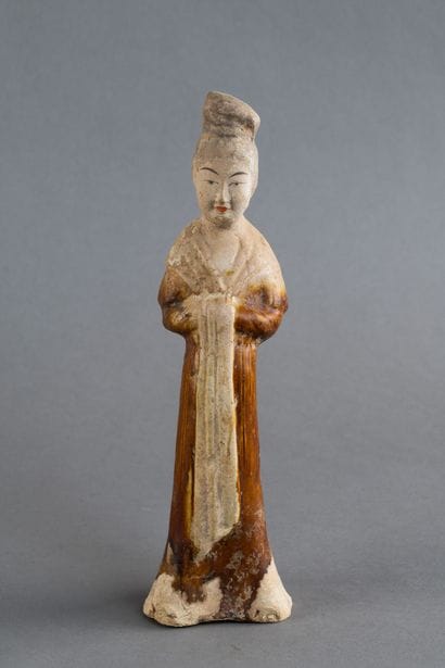 CHINE - Dynastie TANG (618-907)
Statuette...