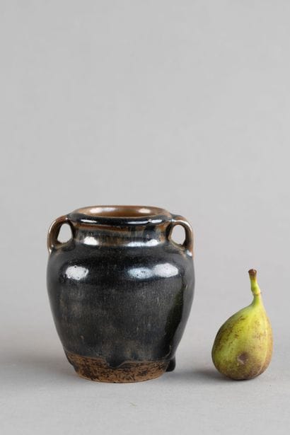 CHINE - Dynastie MING (1368 - 1644)
Petit...