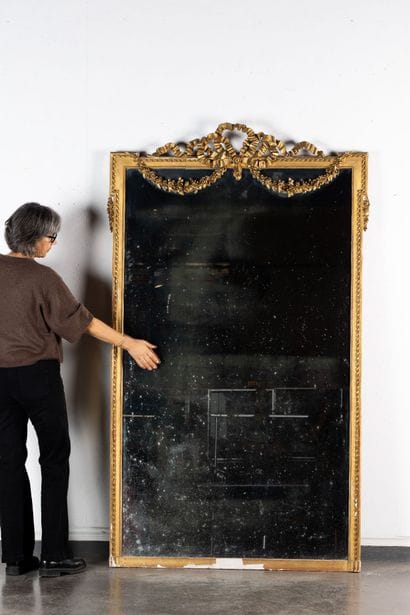 Large rectangular mirror made of wood and...