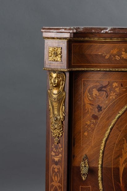 Corner cabinet with a curved front, made...
