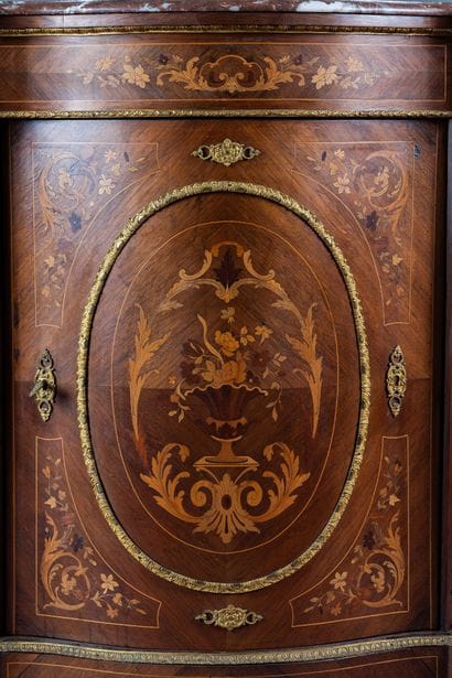 Corner cabinet with a curved front, made...