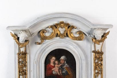Curved trumeau made of lacquered and gilded...