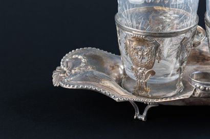 HUILIER-VINAIGRIER en argent (950).
PARIS,...
