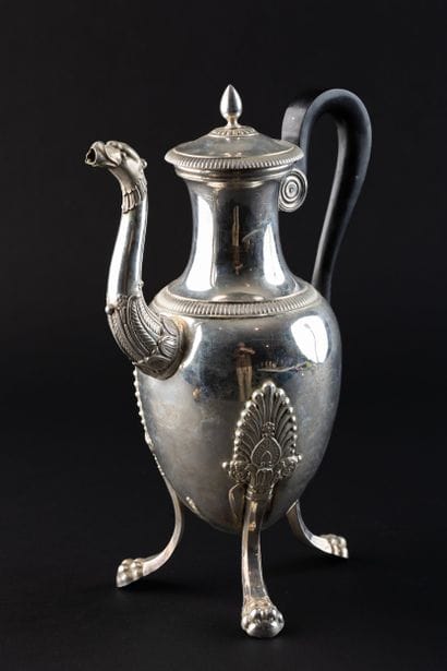 CAFETIERE en argent (950).
PARIS, orfèvre...