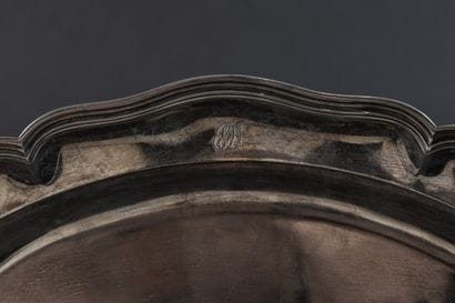 PLAT en argent (950).
PARIS, Nicolas-Clément...