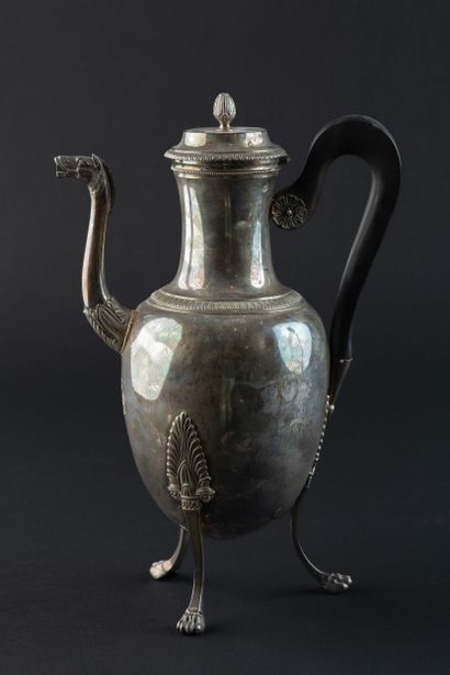 CAFETIERE en argent (950).
PARIS, 1819-1838....