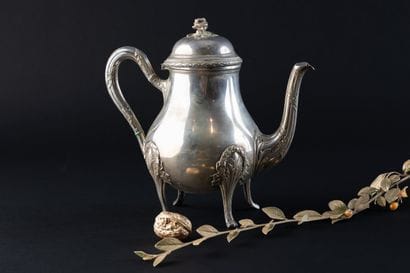 Silver teapot (950).
PARIS, PUIFORCAT, after...
