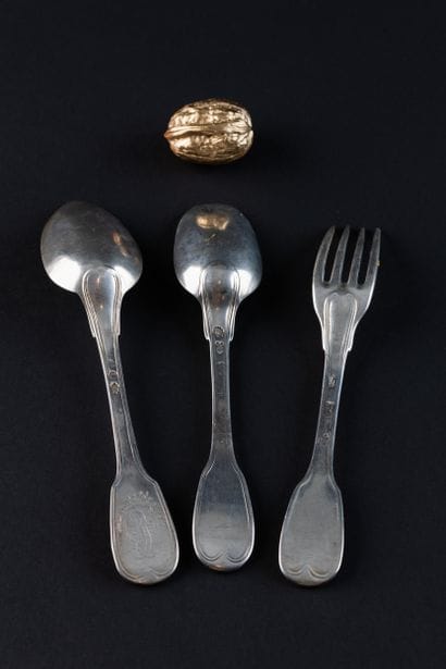DEUX CUILLERS A SOUPE ET UNE FOURCHETTE DE...