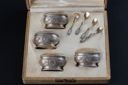 SET OF FOUR SALT SHAKERS AND FOUR SALT SPOONS...
