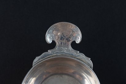 TASSE A VIN en argent (950). 
ROUEN, Mathieu-Pierre...