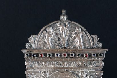 Silver (800) CESSOR. 
Foreign craftsmanship...