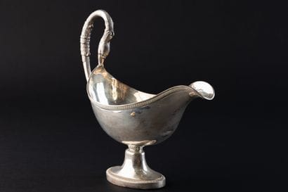 SAUCIERE en argent (950).
PARIS, Quentin...
