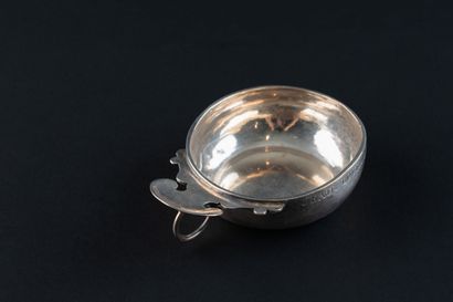 TASSE A VIN en argent (950).
PARIS, Jean...