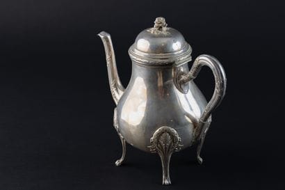 Silver teapot (950).
PARIS, PUIFORCAT, after...