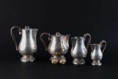 Silver Plated Tea and Coffee Set (3 pieces)....