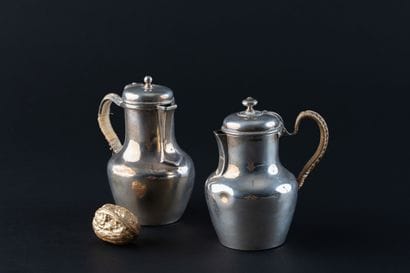 TWO SILVER COFFEE POTS (950). 
PARIS, silversmiths...